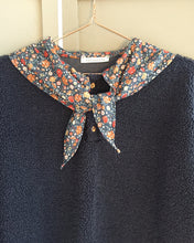 Cargar imagen en el visor de la galería, GLOBE SWEATER
