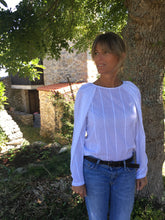 Cargar imagen en el visor de la galería, MAYA PLUMETI SHIRT
