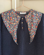 Cargar imagen en el visor de la galería, GLOBE SWEATER
