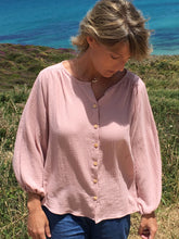 Cargar imagen en el visor de la galería, BALLERINA ROSE SHIRT
